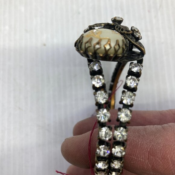 Vtg Hattie Carnegie ? faux pearl clamper bracelet - Picture 4 of 6